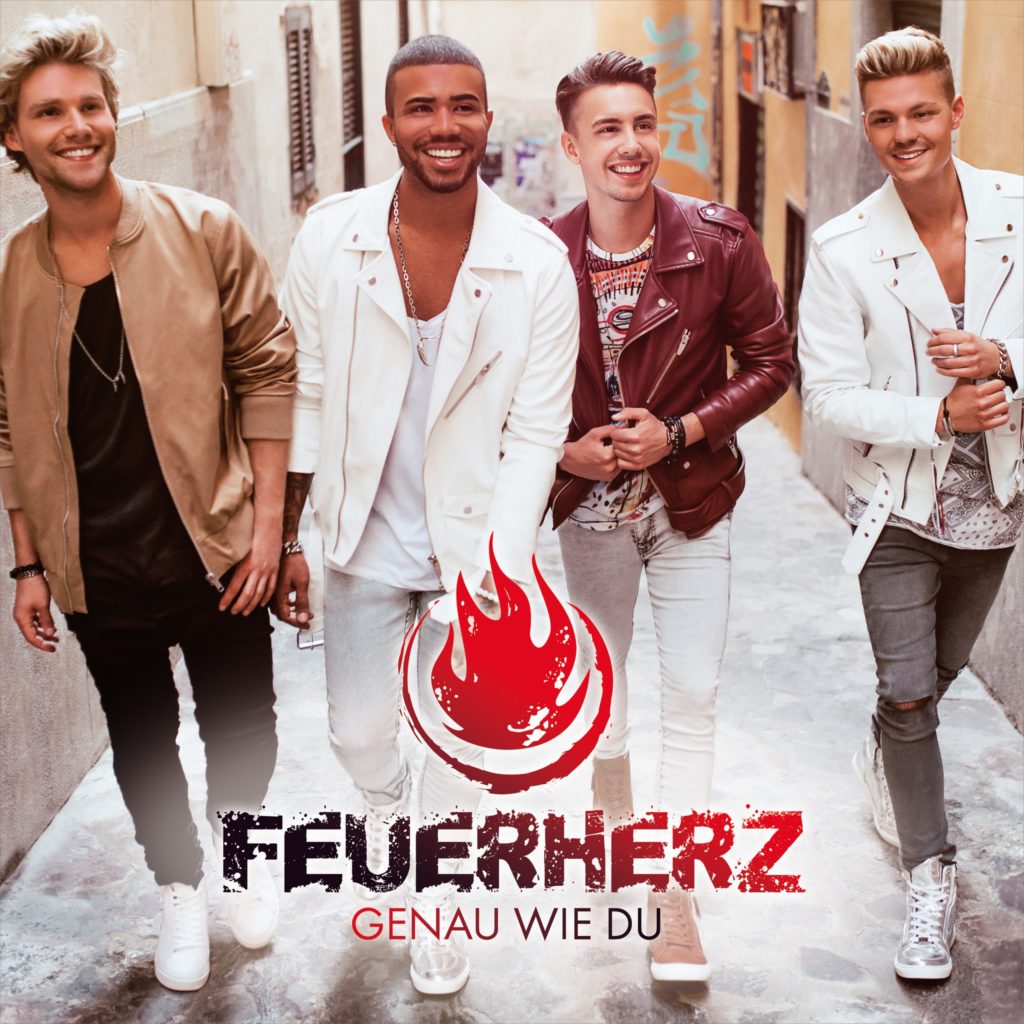 Feuerherz - Die Pop-Schlager-Band sichert sich mit „Genau wie Du“ Platz 11 der Album-Charts