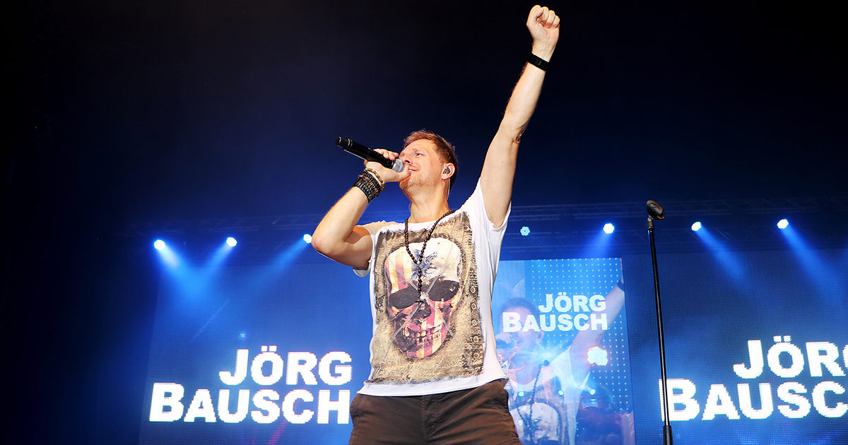 Jörg Bausch live in Oberhausen: Endlich wieder ein Solo-Konzert von Mister Schlager-Marathon